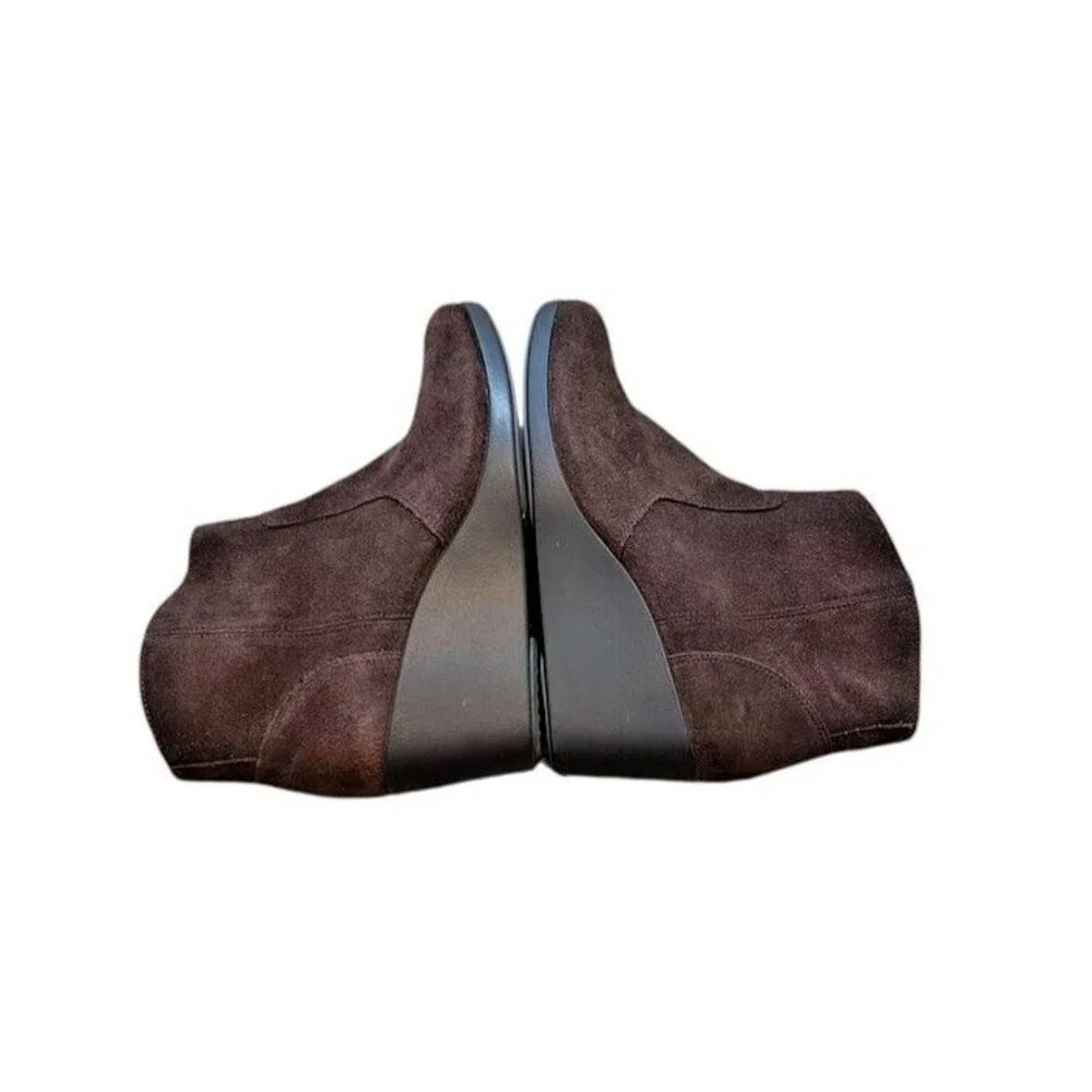Crocs Leigh Wedge Shoes Women’s Size 7 Brown Suede Chelsea Bootie Boot Zip Up